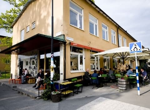 Sommarmeny och Liveband på Restaurang Landet