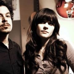 She & Him på Kägelbanan