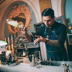 Guiden till Stockholms bästa cocktailbarer