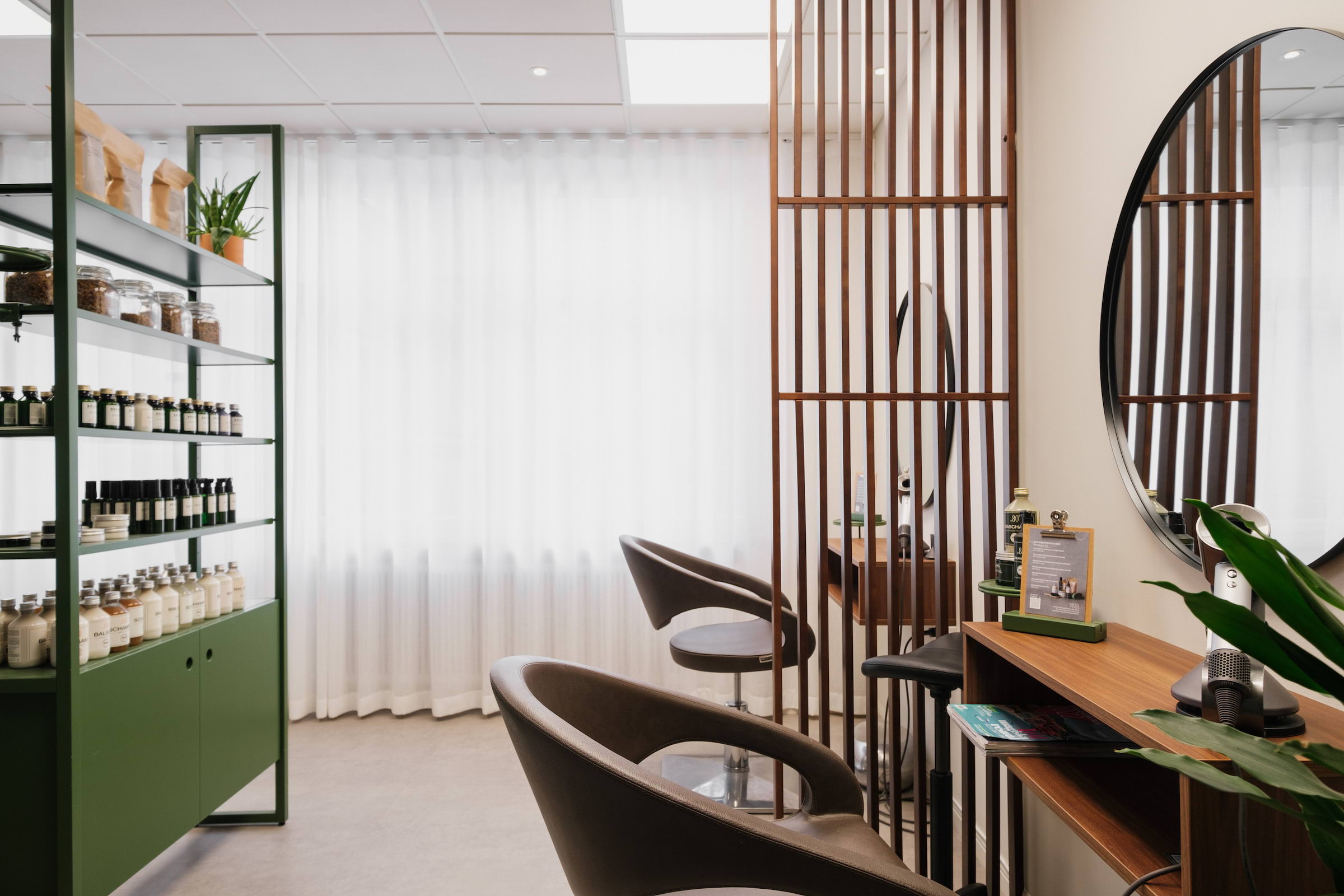 Where to find organic hairdressing salons in Stockholm