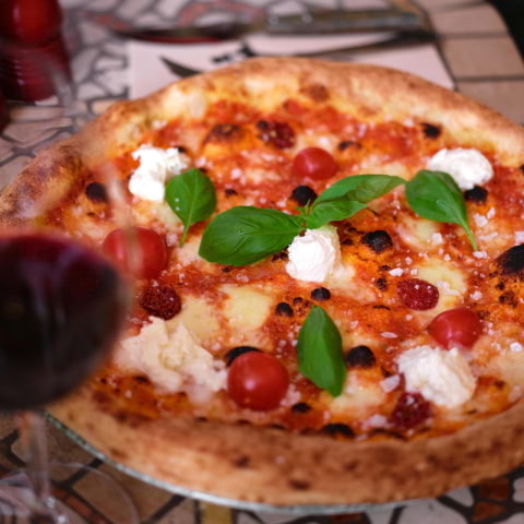 Här kan du äta vegansk pizza i Stockholm