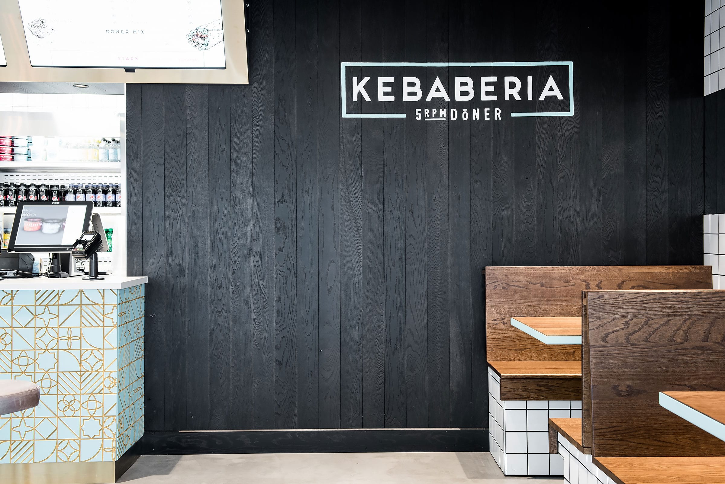 Kebaberia kör tight koncept från grunden