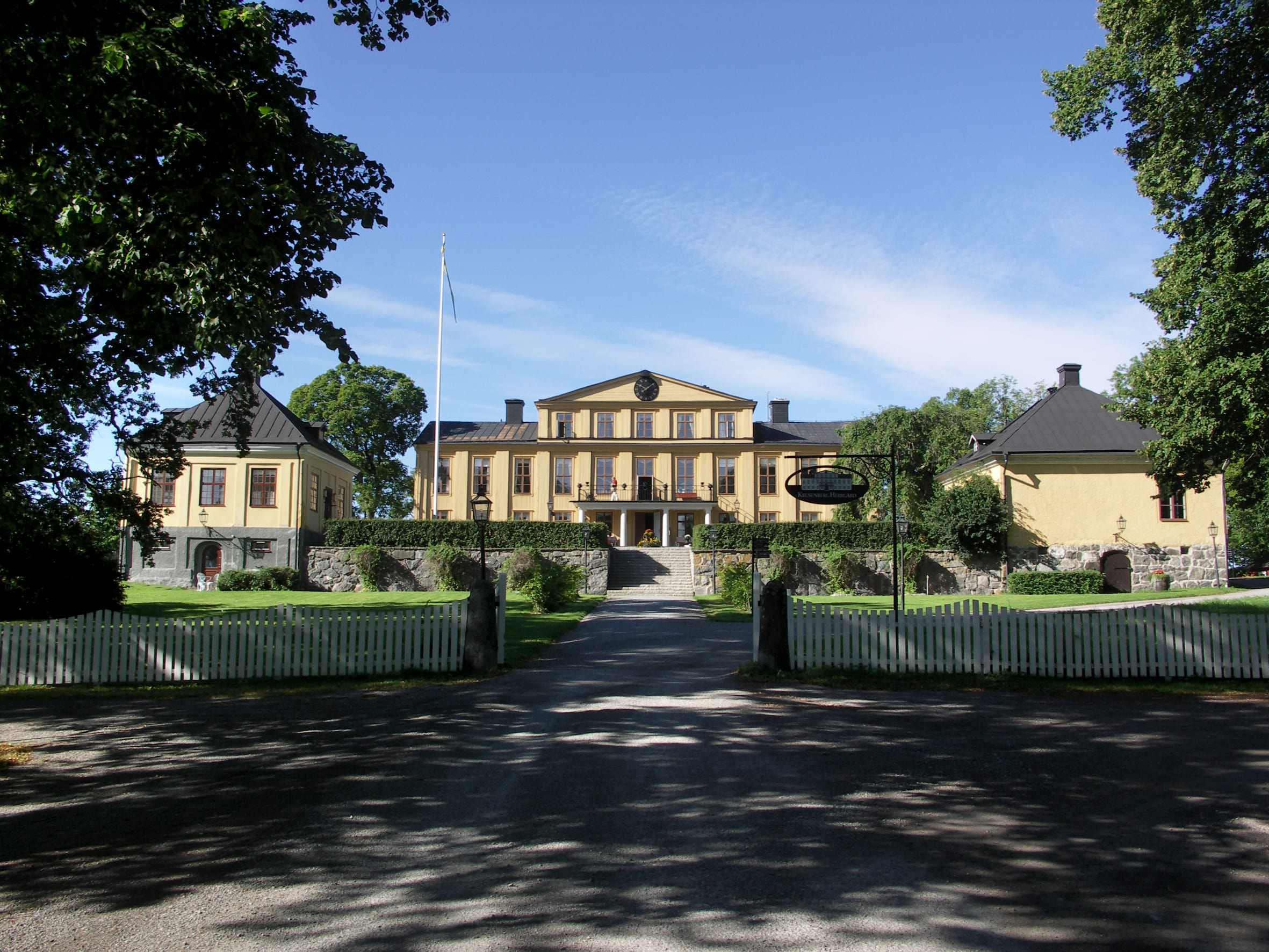 The guide to charming manor houses in Stockholm Thatsup