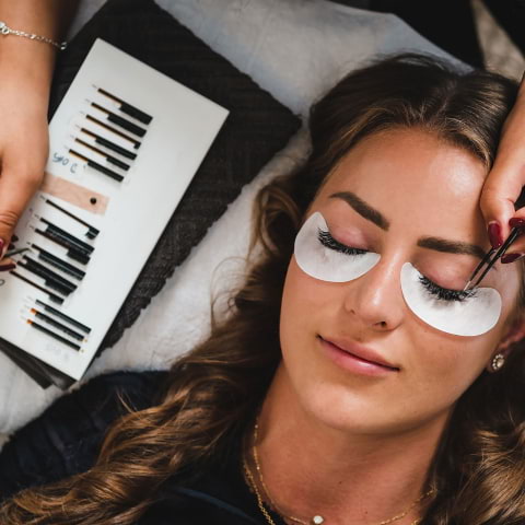 Guide to the best lash bars in London