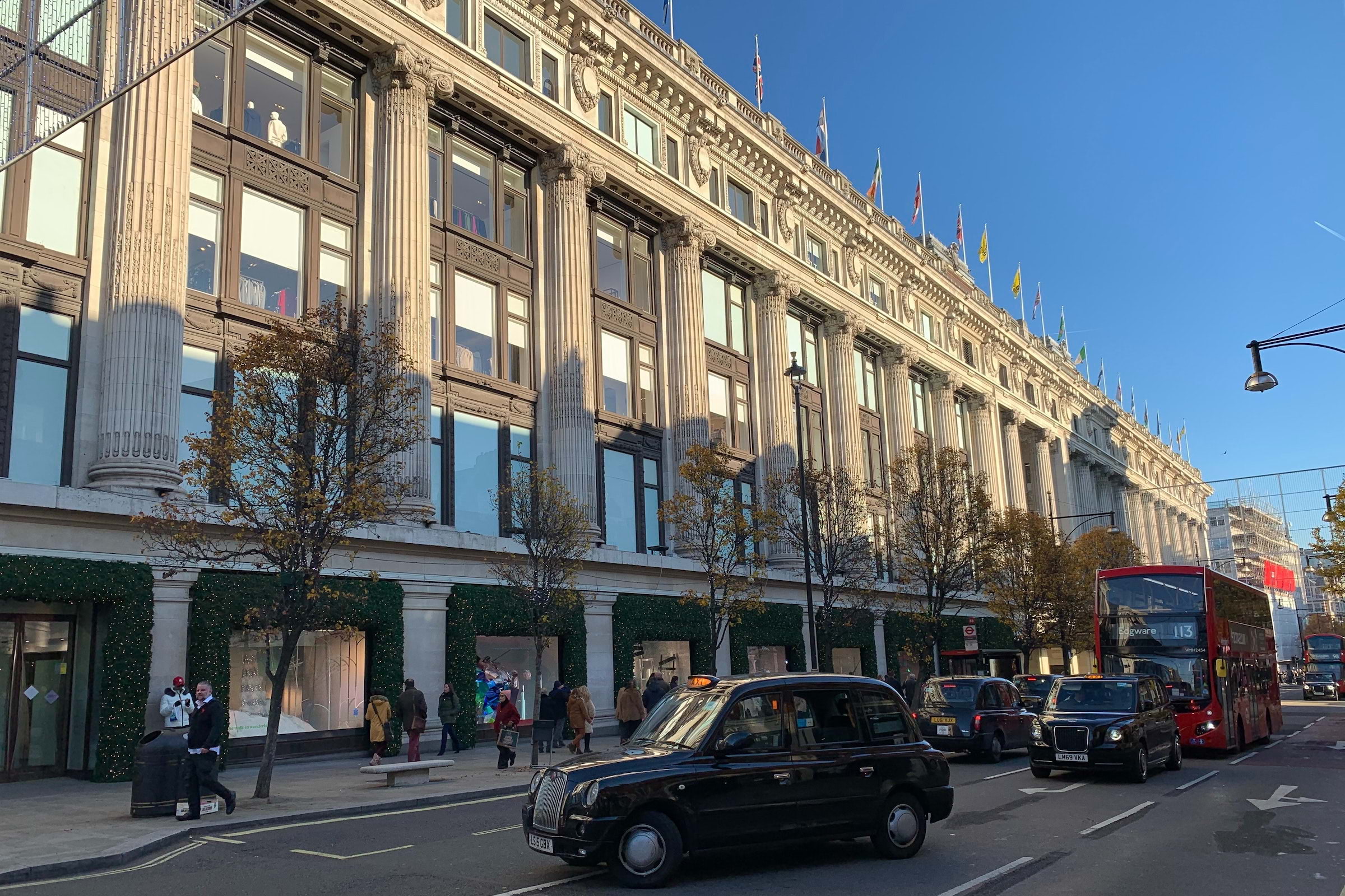 Oxford Street Guide - Top Department Stores & Shops