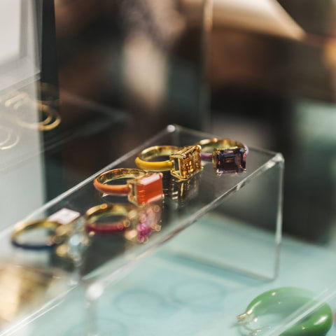 Guide to the best jewellery shops in London