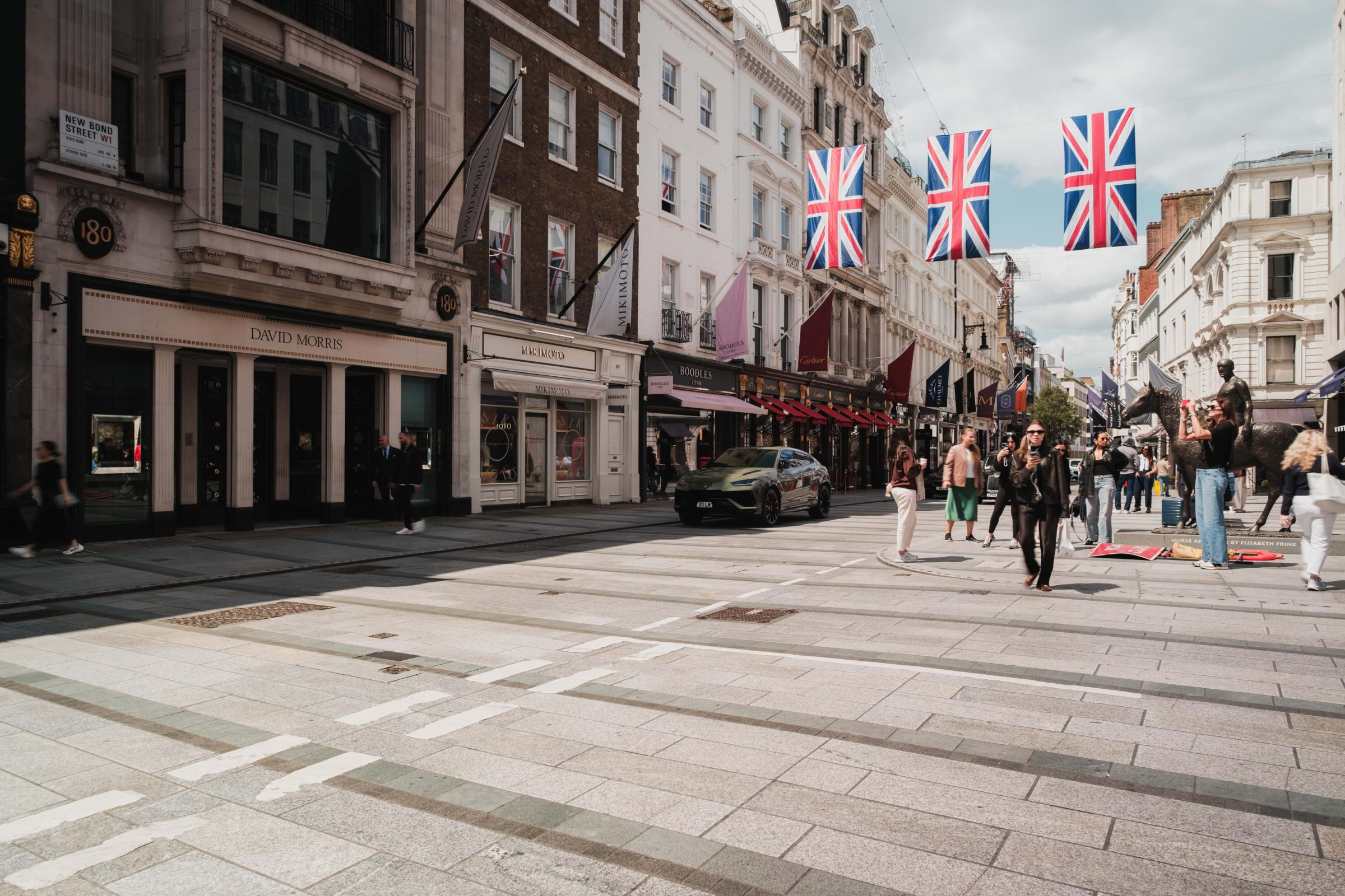 Guide to shopping in Bond Street and Mayfair