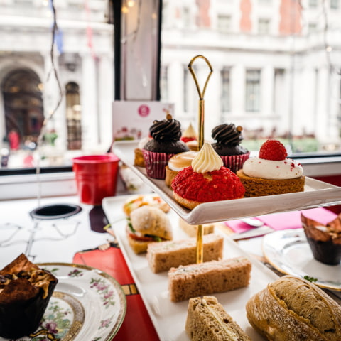 Guide to bottomless afternoon tea in London