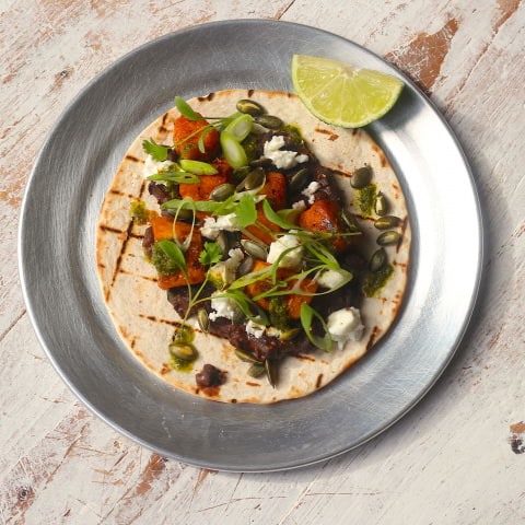 Jamie Oliver's food truck rolls into King's Cross, showering free tacos upon the nation