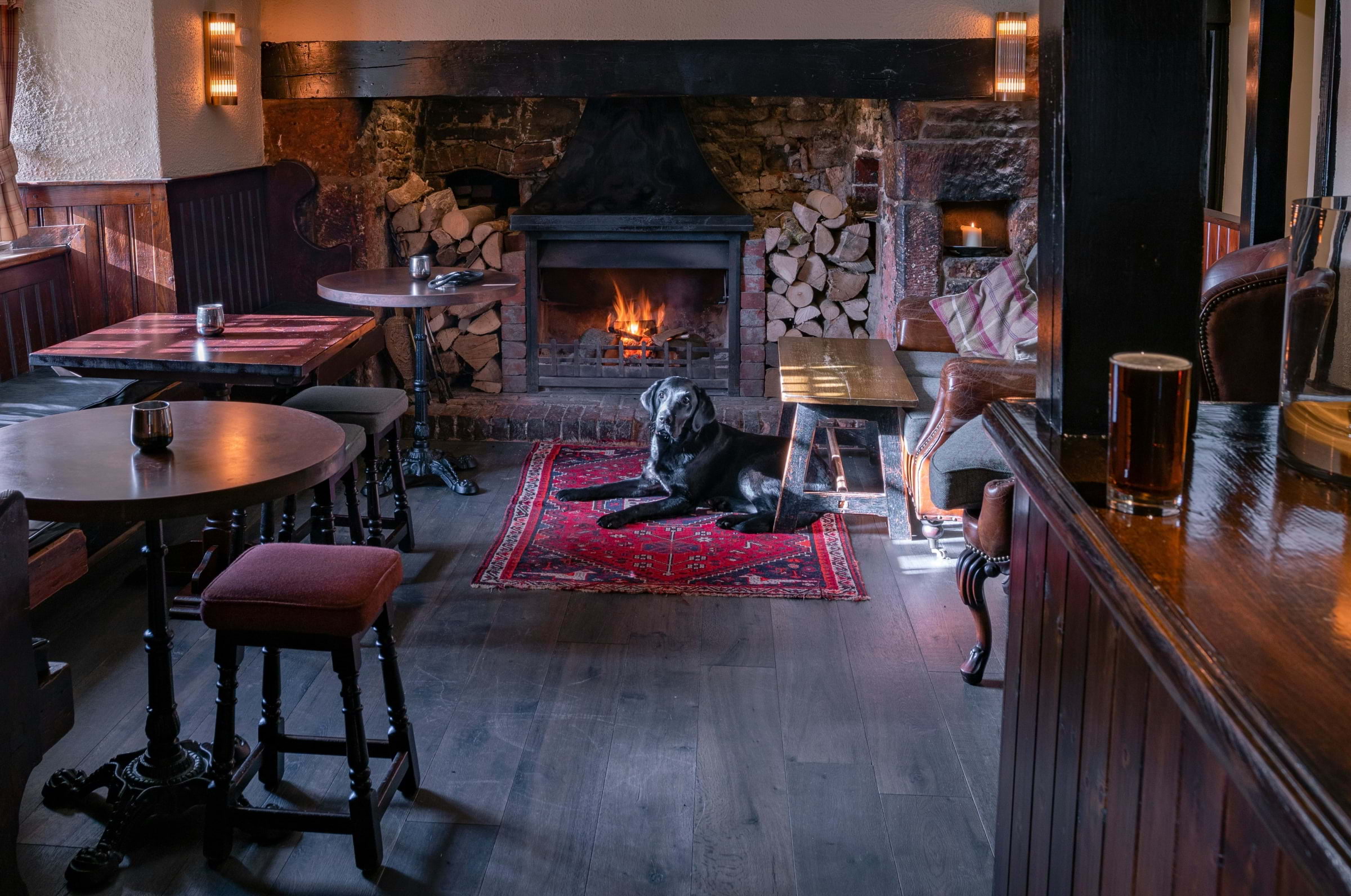 Guide to cosy pubs in London