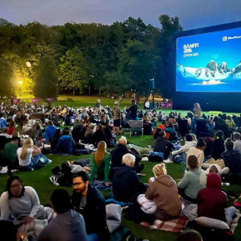 Friluftsfestival återvänder med film och loppis till Rålambshovsparken
