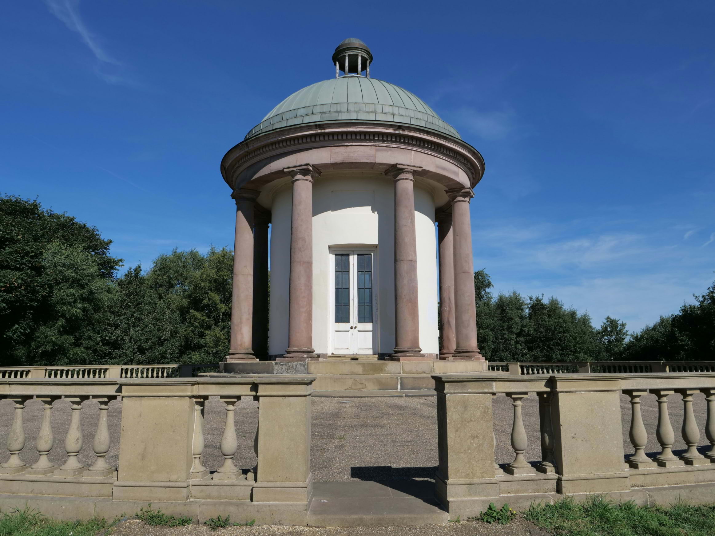 Sunol Water Temple in Heaton Park on a sunny day