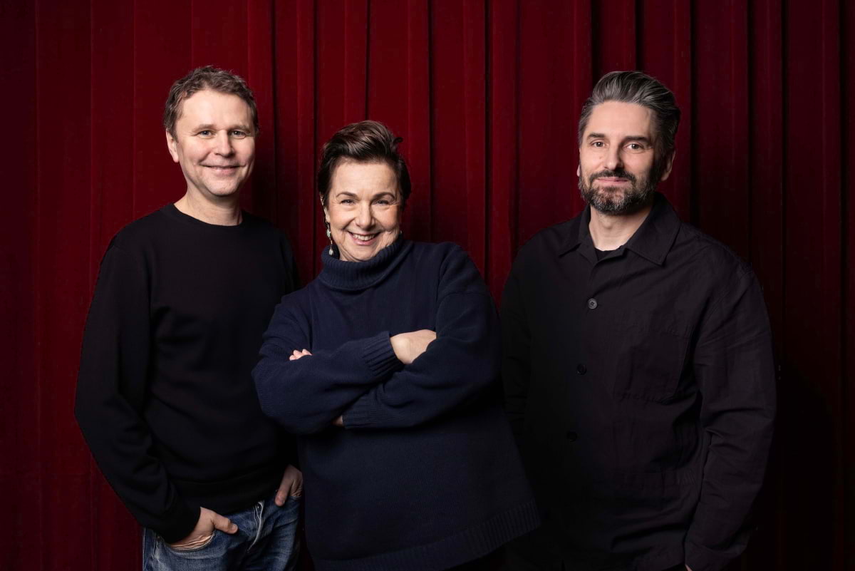 Jävla karlar blir teater – Shanti Roney i samtliga roller – Händer i helgen