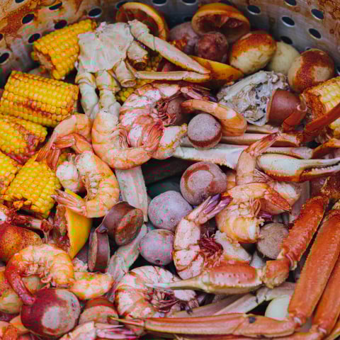 Where to eat seafood boil in London