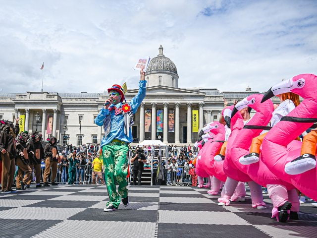 Trafalgar Square turns into a giant chessboard for ChessFest 2025
