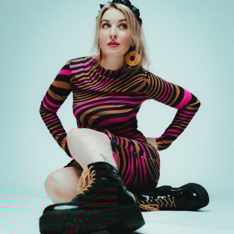 Releasefest och solodebut: Eva-Mi Ringqvist (SE/US)