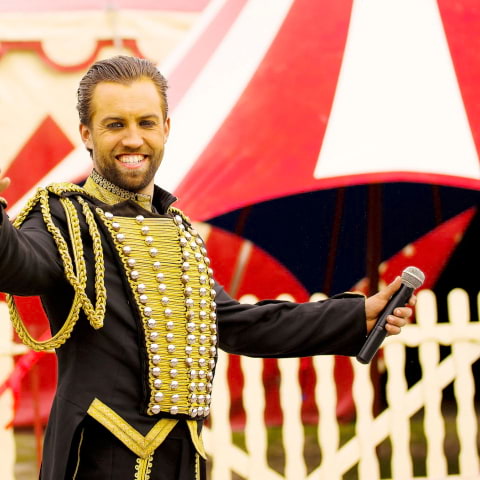 Cirkus Brazil Jack bjuder åter igen på cirkusmagi