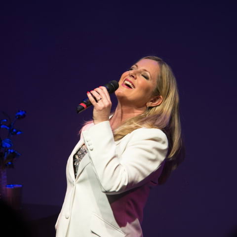 Barbra Streisand – One Voice med Gunilla Backman