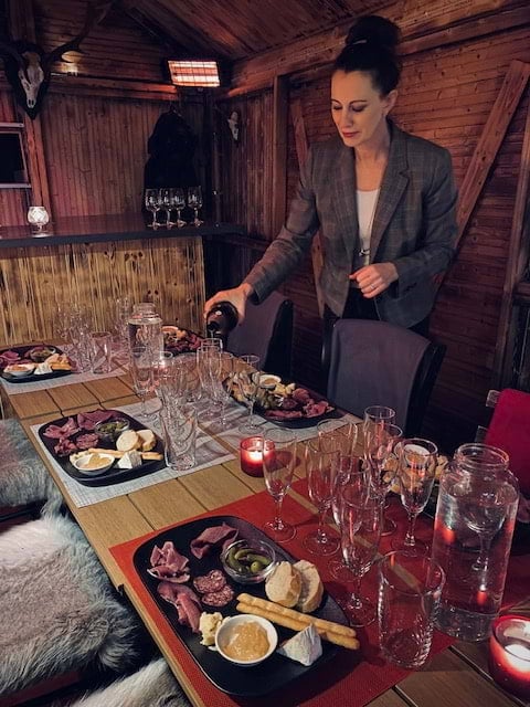 Mousserande vinprovning med ost och viltchark