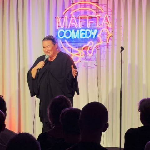 Maffia Comedy på Clarion Hotel Sign