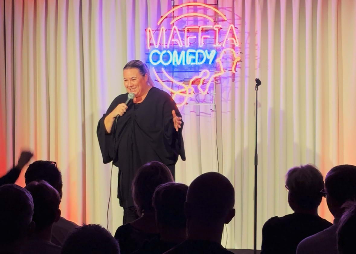 Maffia Comedy på Clarion Hotel Sign