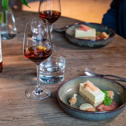 Vin- och dessertprovning på The Winery Hotel