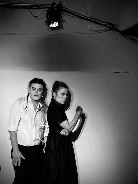 Teater KAOS presenterar ”En föreställning till”