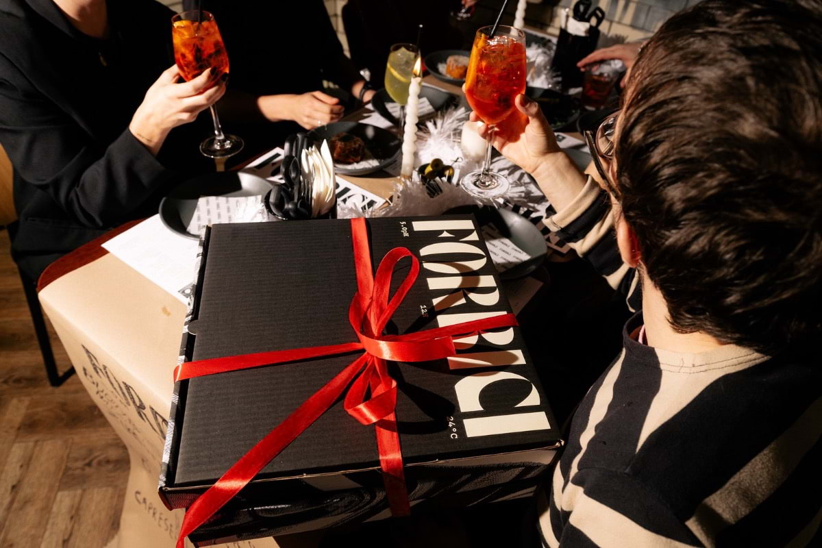 Forbici is teaming up with Eat Well MCR to do some festive good