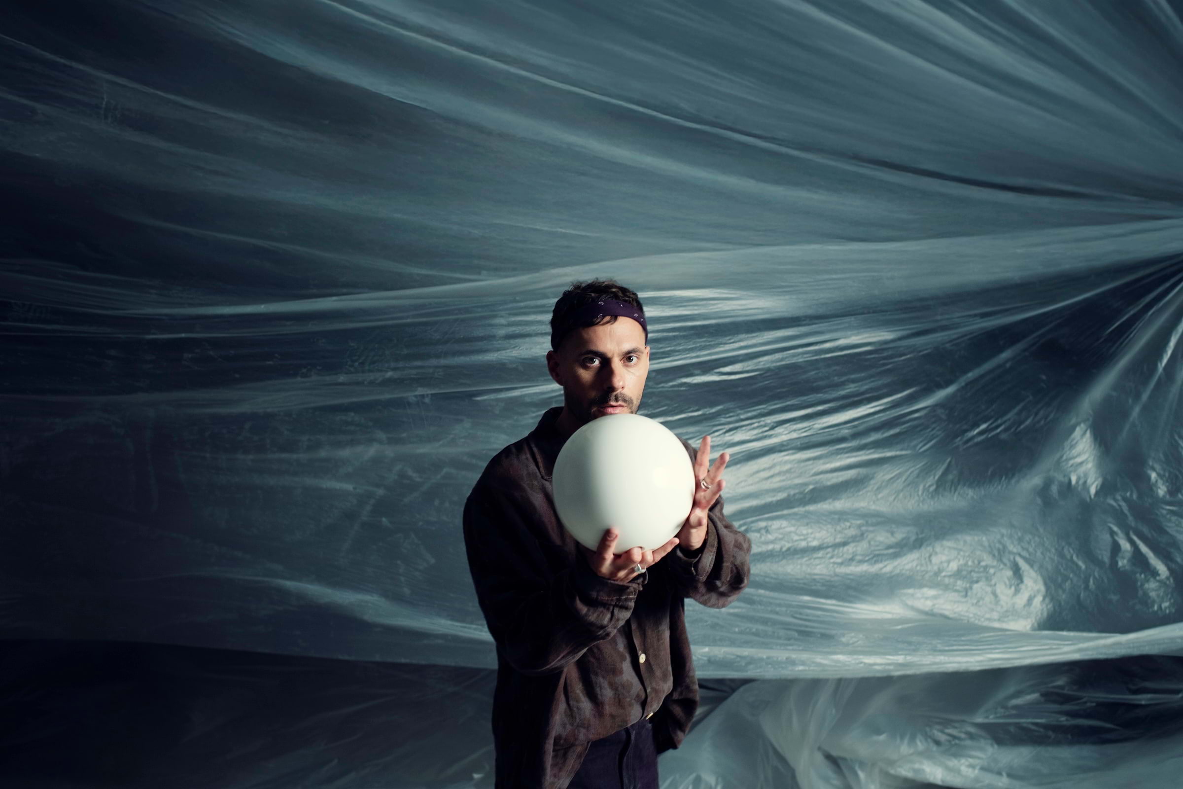 Oskar Linnros spelar i Avicii Arena hösten 2026