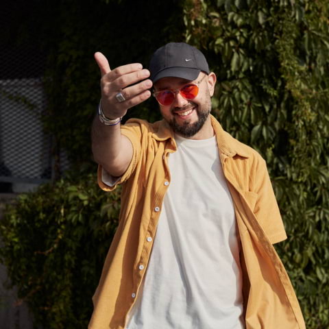 Aleks spelar på Vasateatern