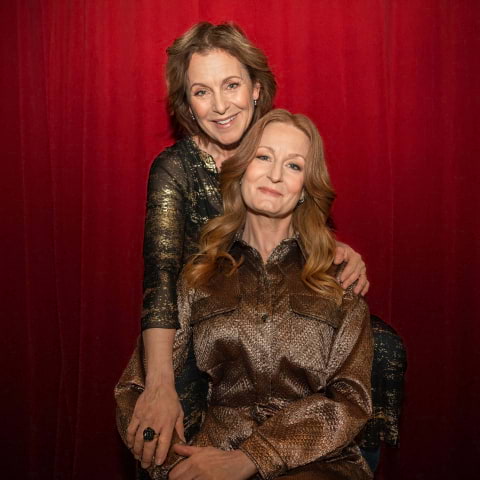 Helen Sjöholm och Anna Stadling till Villa Foresta