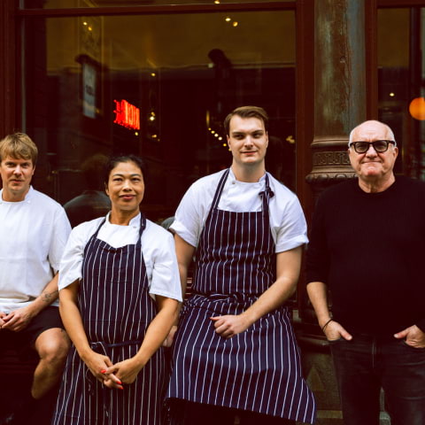 Thongwiset flyttar in på Riche Fenix