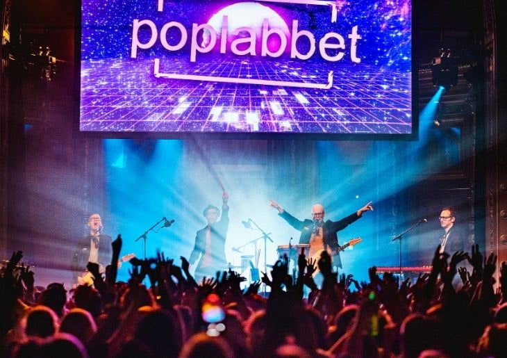 Night Flight feat. Poplabbet