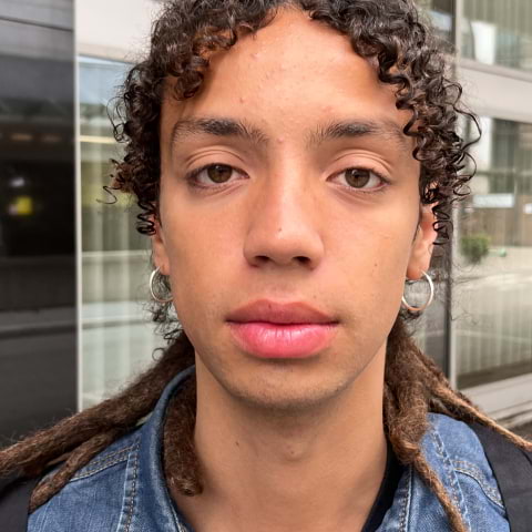 Desmond Live på Lykke