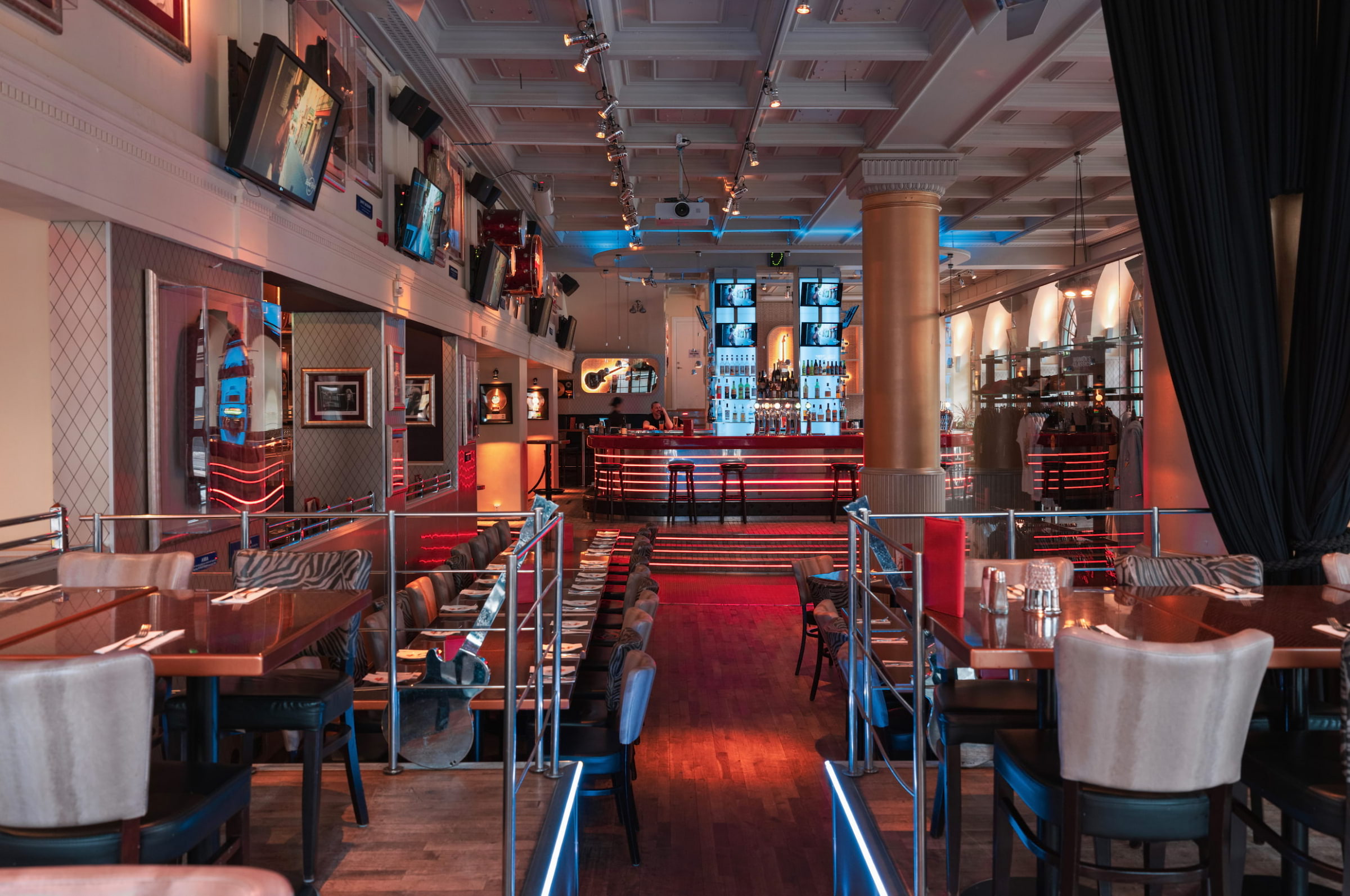 Hard Rock Cafe flyttar till Vasagatan.