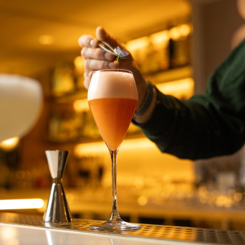 A Chelsea bar is turning cocktail hour into a weekly masterclass