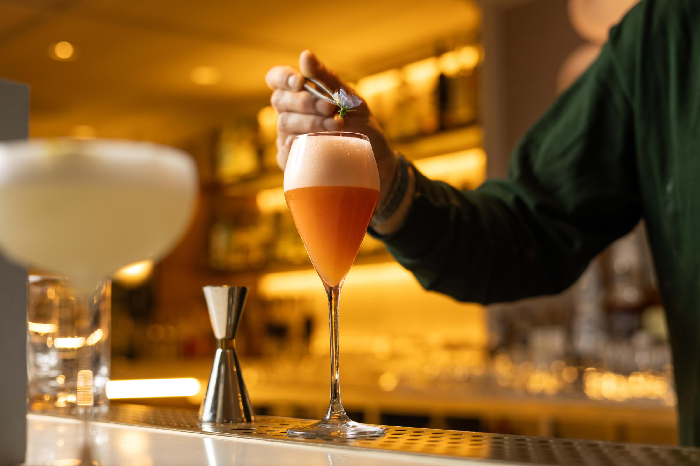 A Chelsea bar is turning cocktail hour into a weekly masterclass