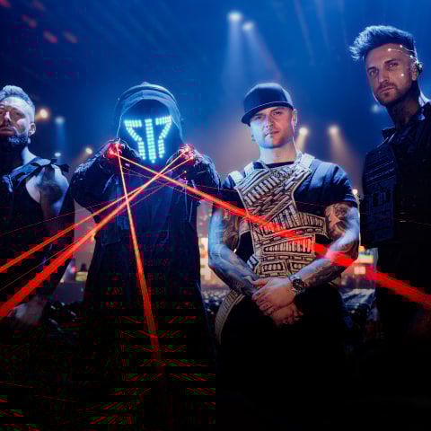 Smash Into Pieces g&ouml;r sommarspelning p&aring; Djur&ouml;n&auml;set