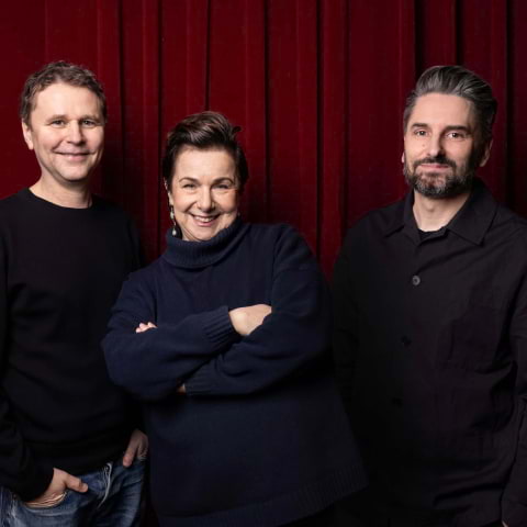 Hyllade "J&auml;vla karlar" p&aring; turn&eacute; &ndash; kommer till G&ouml;teborg