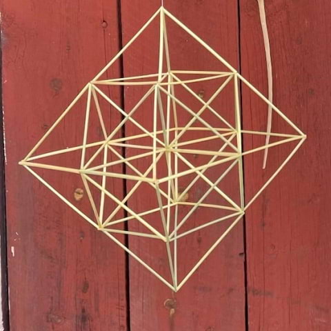 Himmeli &ndash; halmkrona i traditionell form med Linnea &Ouml;hman