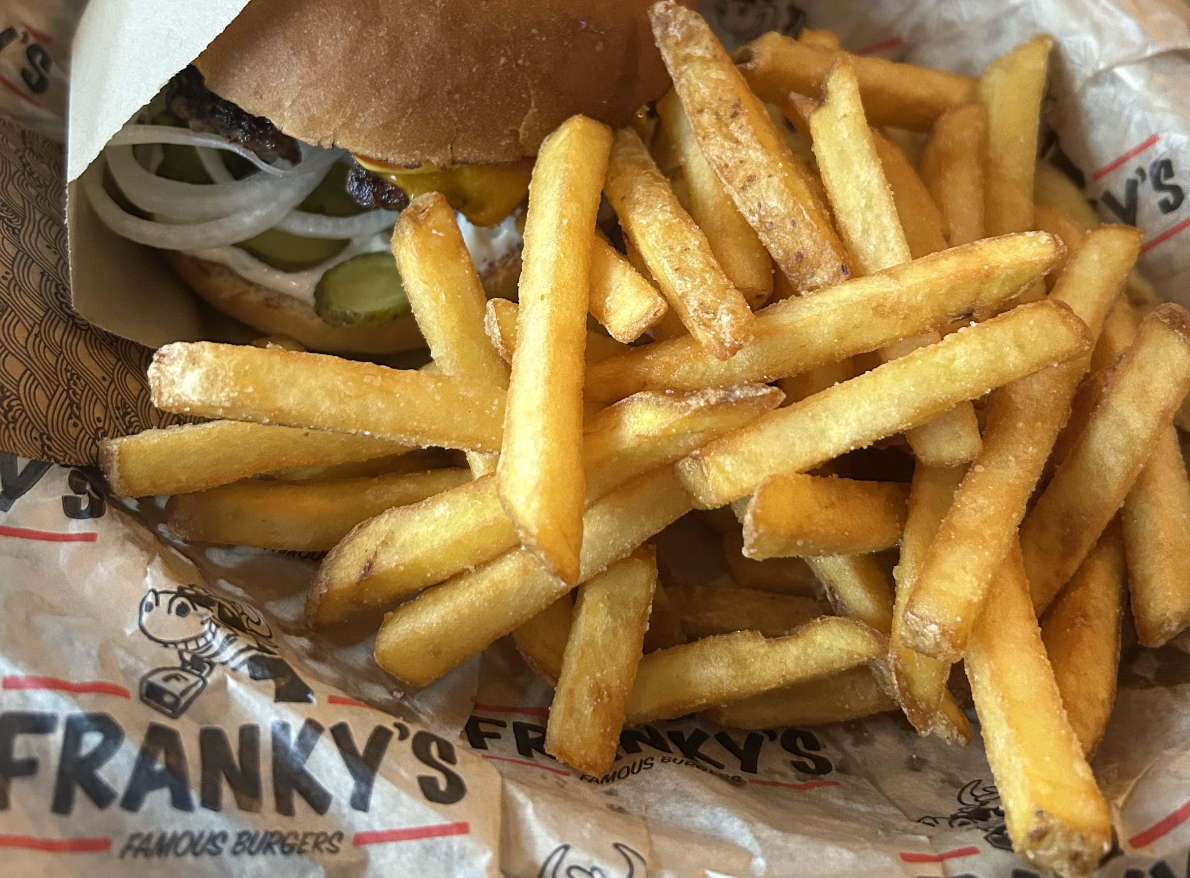 Sveriges bästa burgare 2026 utsedd – ny etta på listan