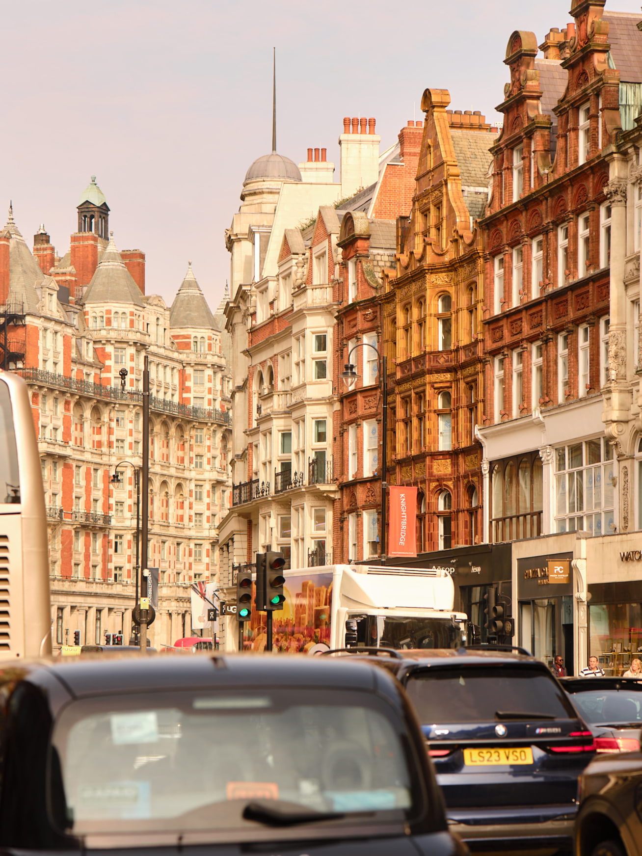 Summertime in Knightsbridge