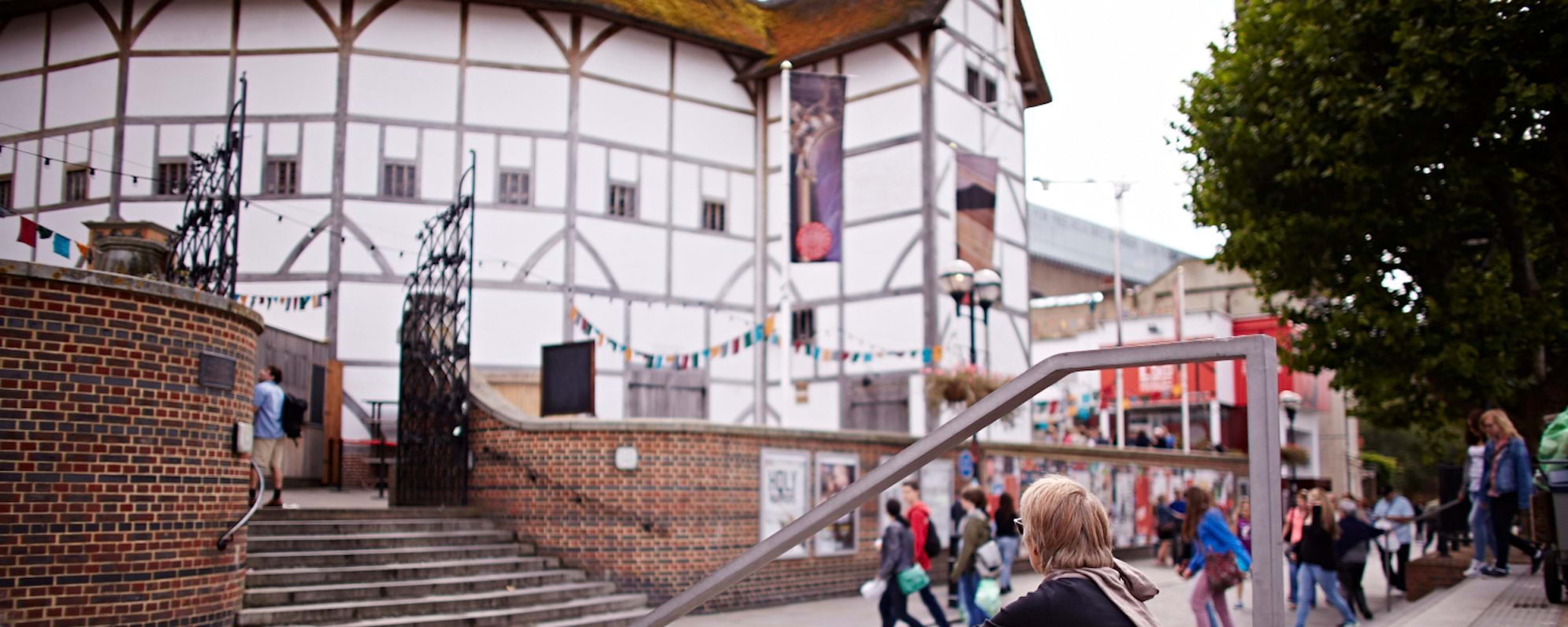 Mark International Day of Peace at Shakespeare's Globe