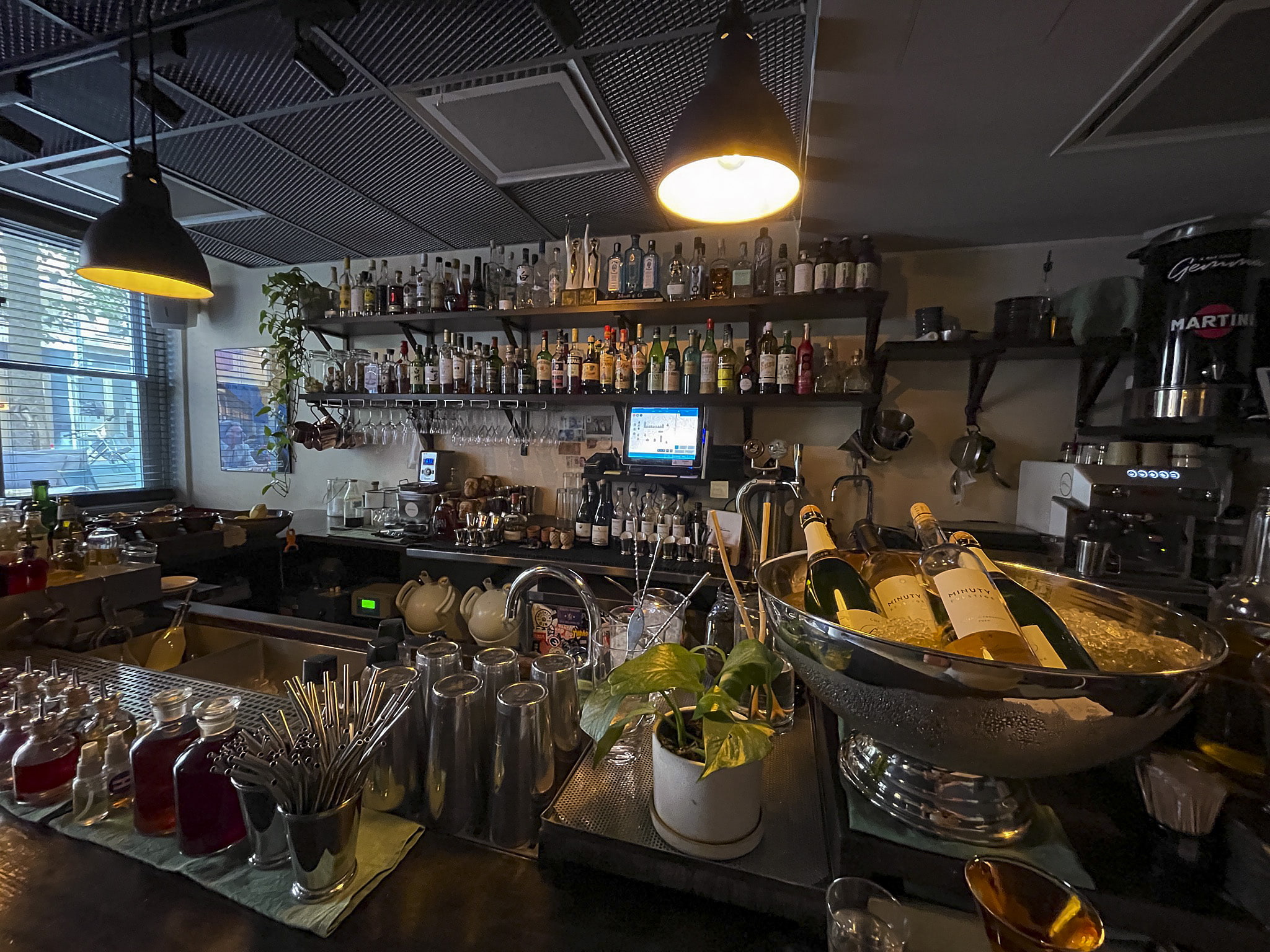 A bar called Gemma själva baren – Bild från A Bar Called Gemma av Cocktailguiden S. (2023-02-19)