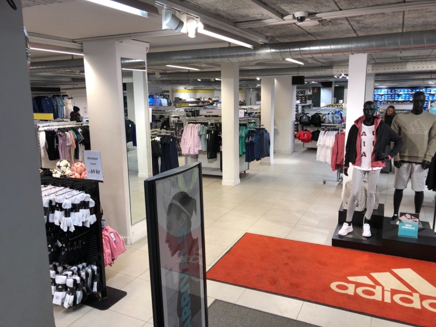 Adidas Factory Outlet Hammarby Sjöstad – Boutique – Hammarby sjöstad,  Stockholm – Thatsup