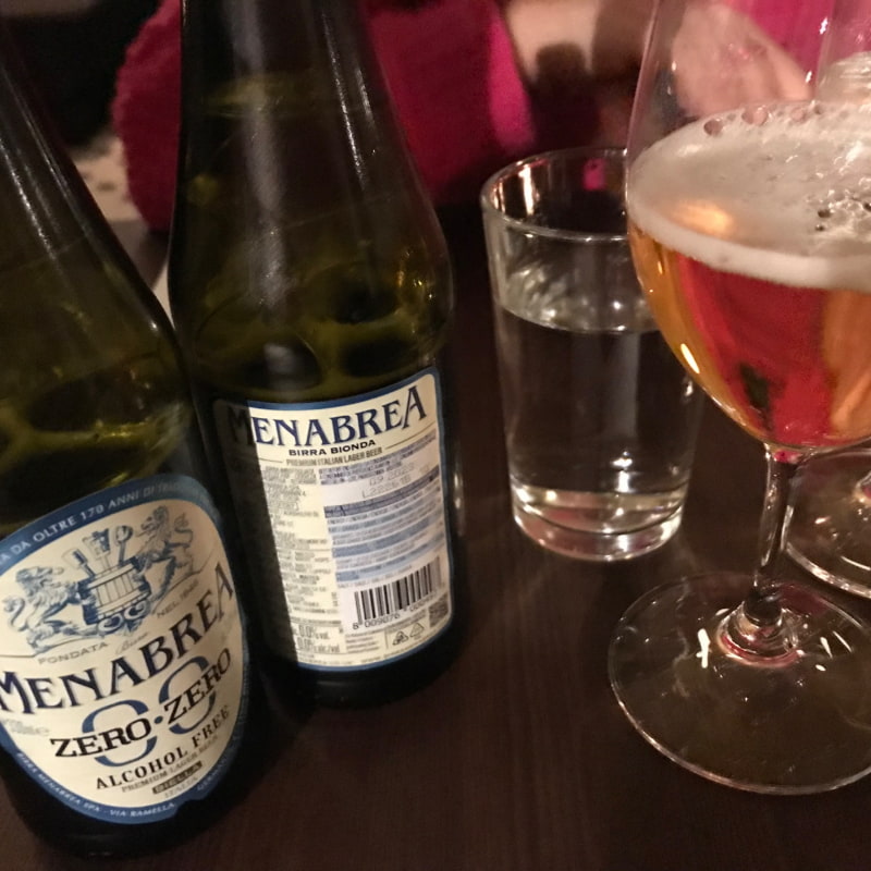 Alkoholfri öl (väldigt uppskattat  – Bild från Bar Nîmes av Anna T. (2023-02-24)