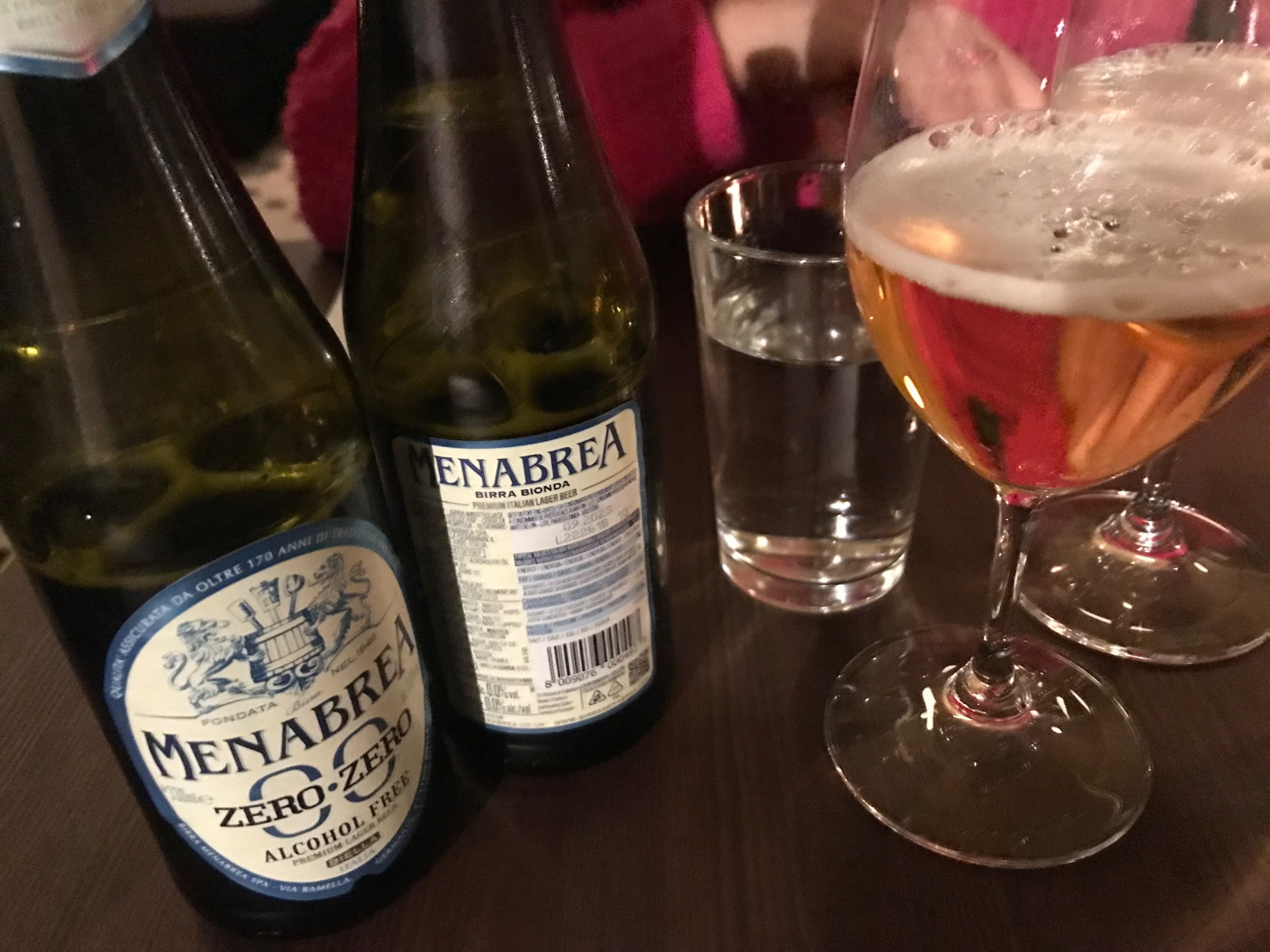 Alkoholfri öl (väldigt uppskattat  – Bild från Bar Nîmes av Anna T. (2023-02-24)