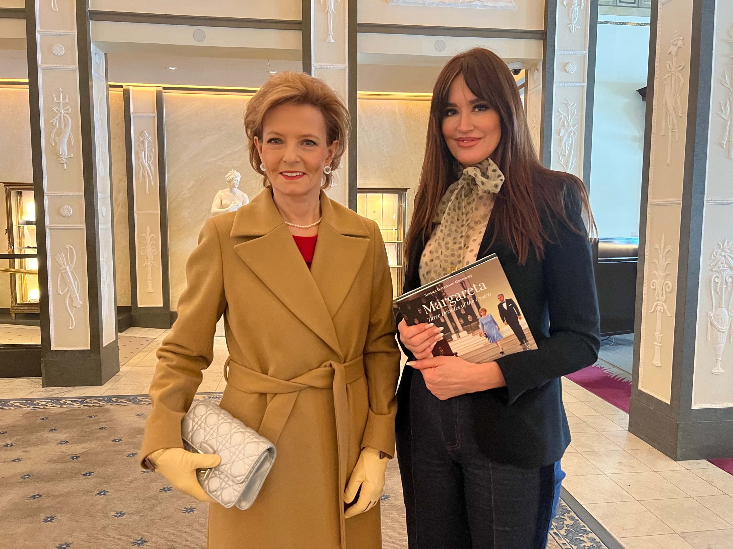 Her Majesty and Beba Jonsson at Grand Hotel in Stockholm, March 8th 2023 – Photo from Bebas Hair & Beauty by Radu G. (09/03/2023)