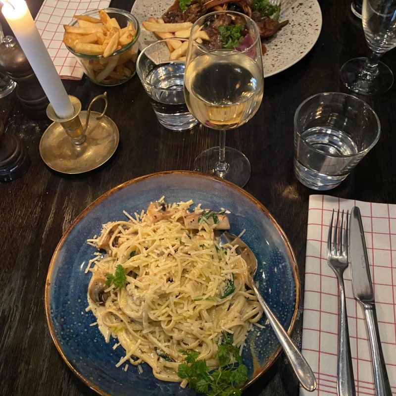 Linguine con olio al tartufo, pasta med tryffel och svamp – Bild från Bistroteket av Lisa S. (2020-09-20)