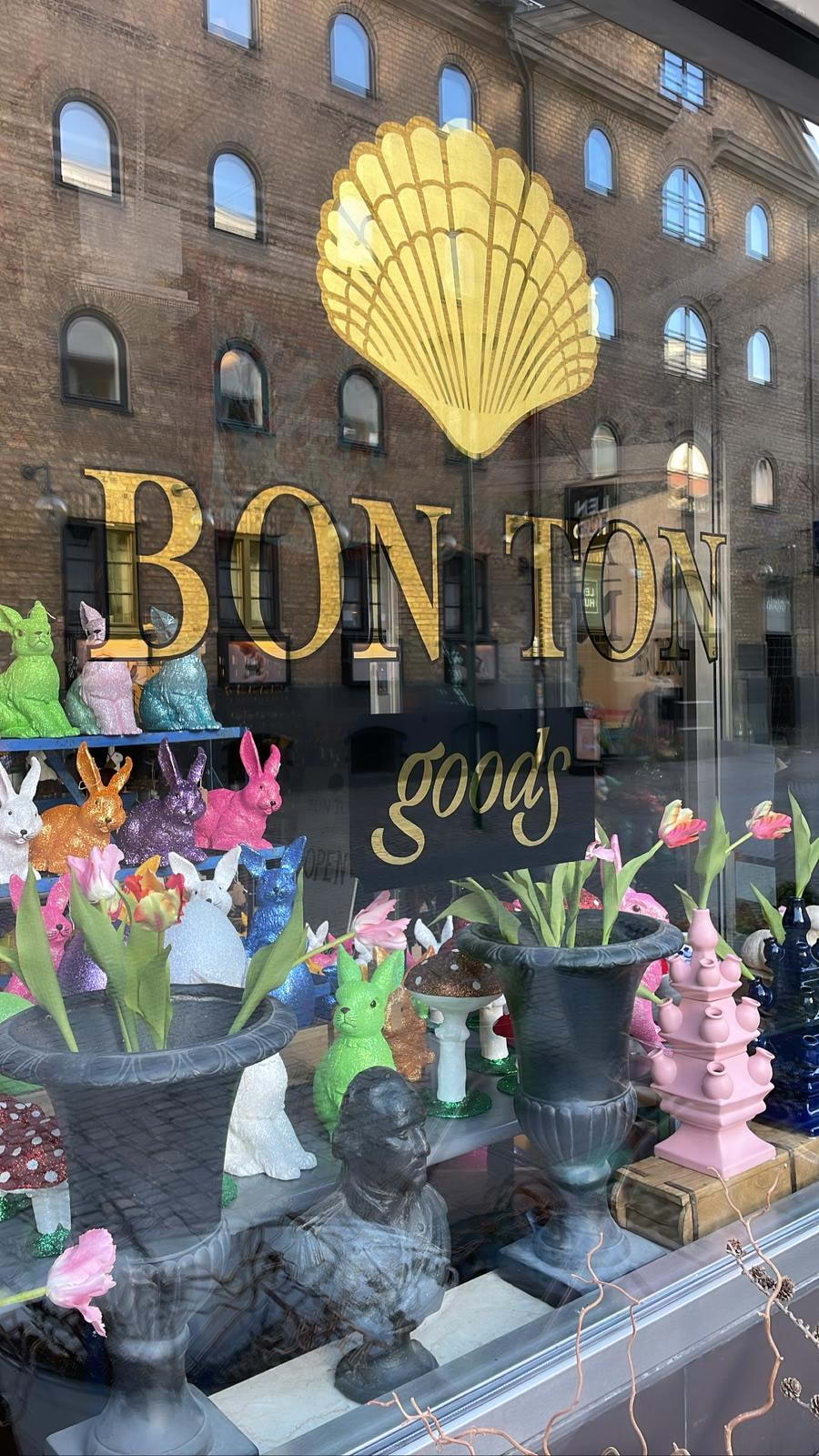 Easter at BON TON goods – Photo from Bon Ton Goods by Shane H. (27/04/2023)
